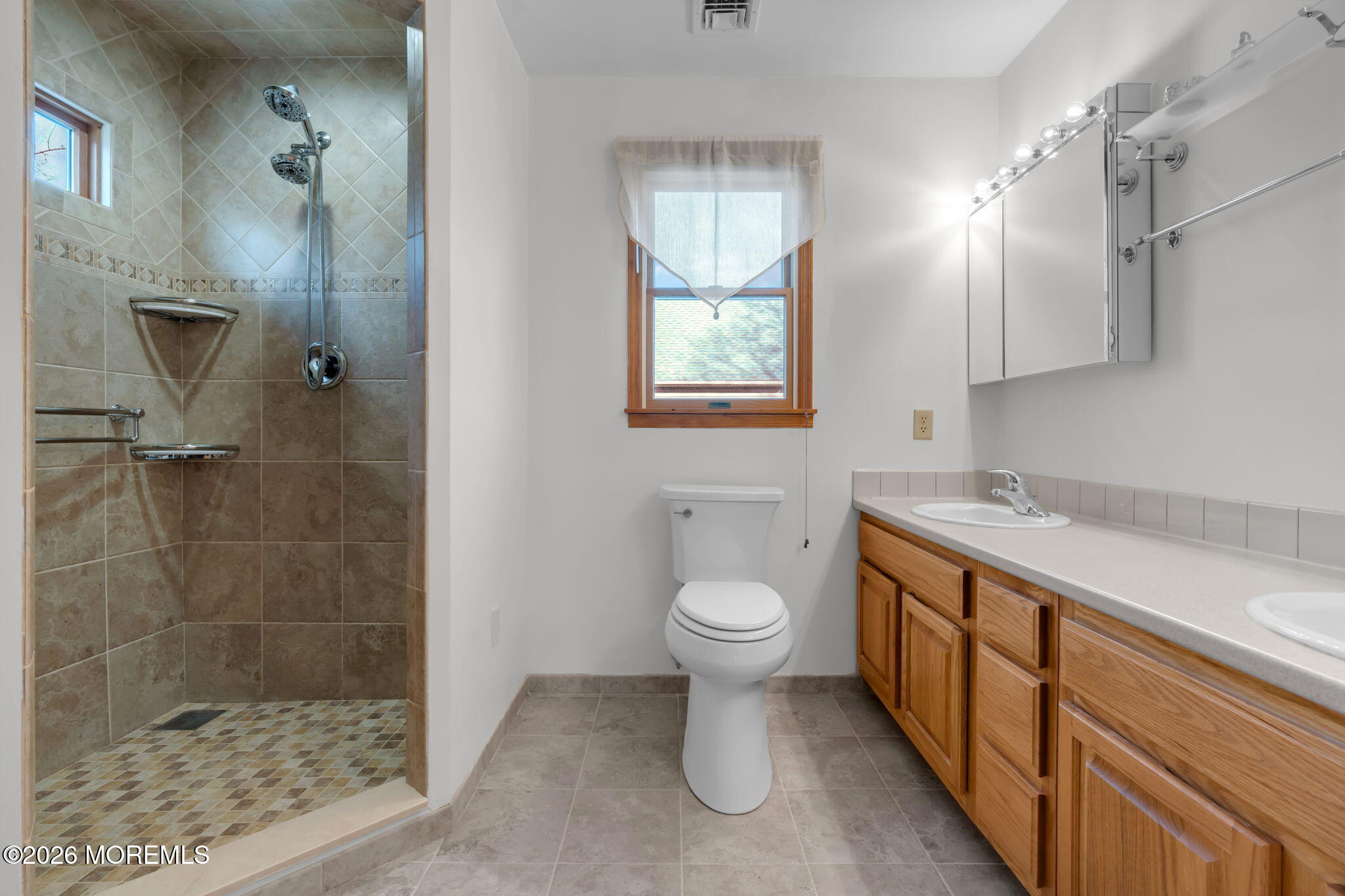 151 Magnolia Lane Middletown, NJ 07748 - Photo 33 of 60 36-web-or-mls-36-print-36-print-DSC06445