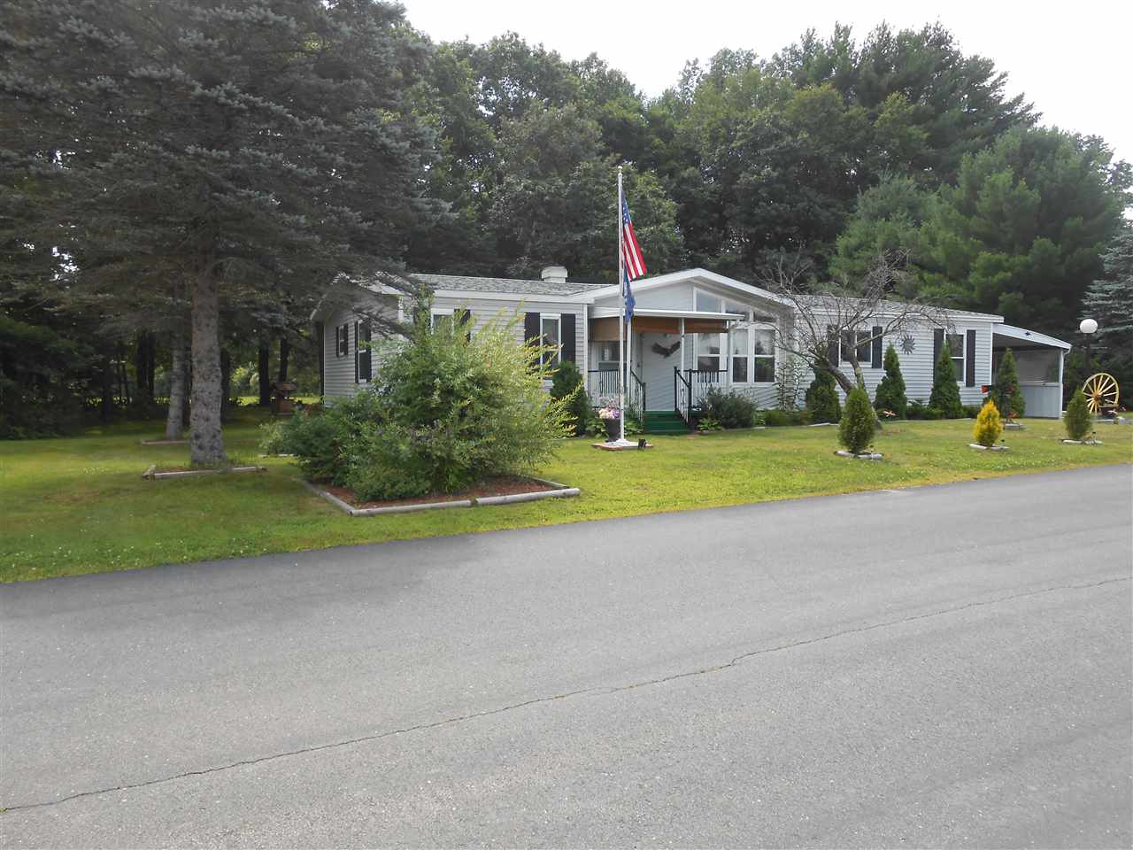 4 Lanai Drive Rochester, NH 03867 - Photo 2 of 30 Gallery Image 2