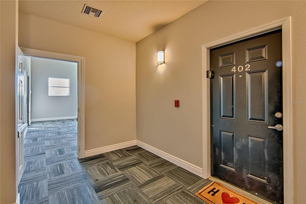 1185 Southwest 9th Road, Unit 402 Gainesville, FL 32601 - Photo 4 of 21 Gallery Image 4