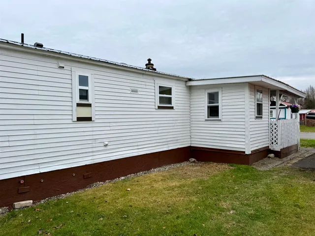 $78,500 | 10 1st Street, Lancaster, NH 03584