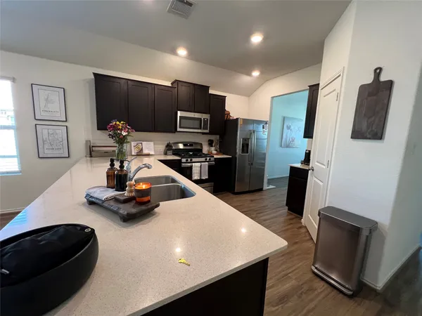 $2,195 | 1224 Matt Lane, Round Rock, TX 78665
