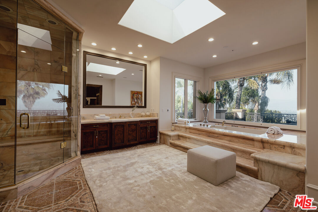 3364 Clerendon Road Beverly Hills, CA 90210 - Photo 21 of 33 Gallery Image 21