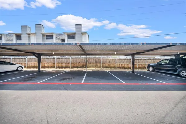 a view of a tennis court