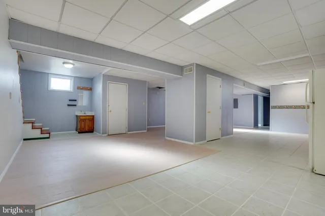 a view of empty room