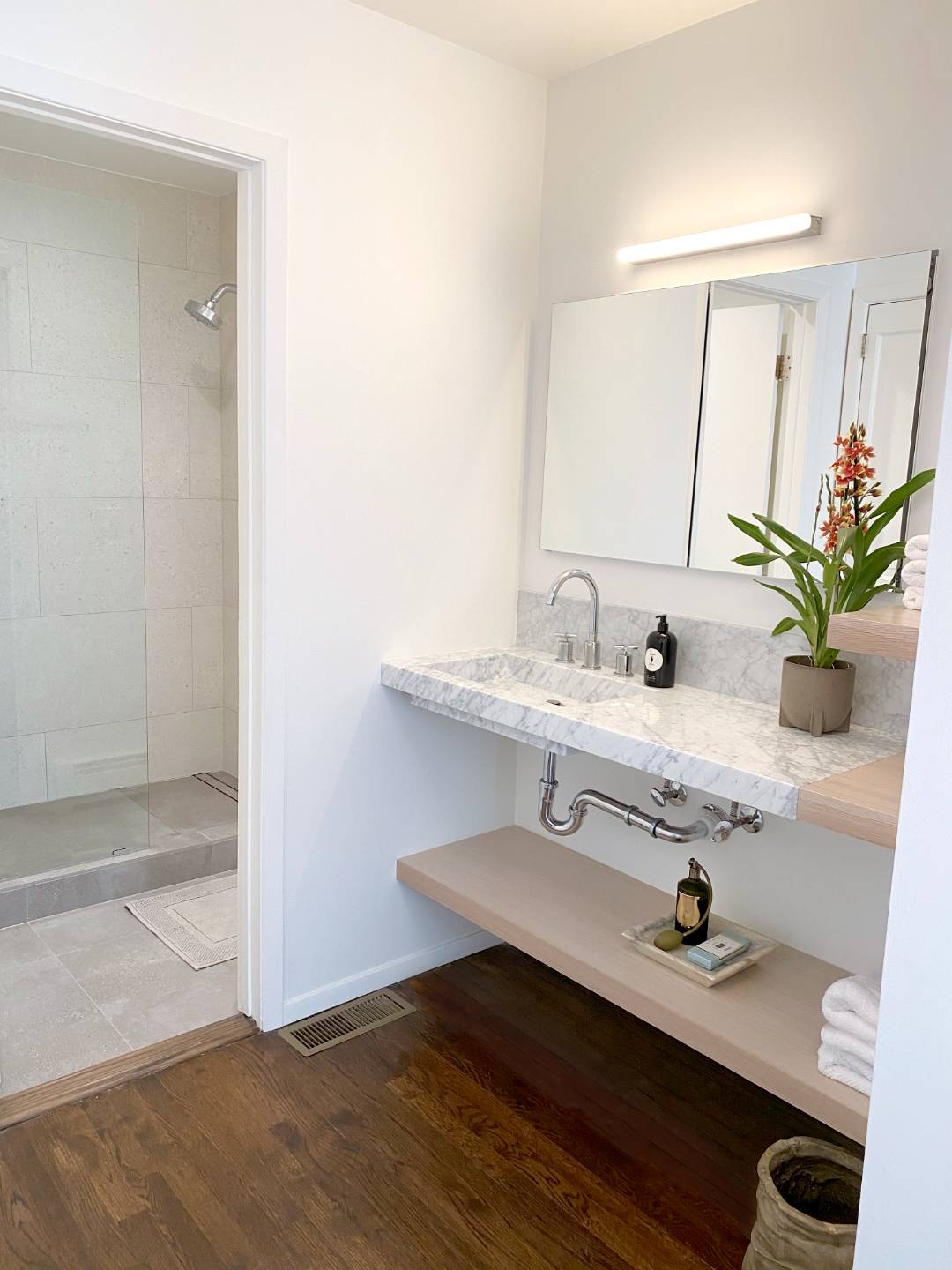 4 Renees Way East Hampton, NY 11937 - Photo 7 of 16 a bathroom with a sink and a mirror