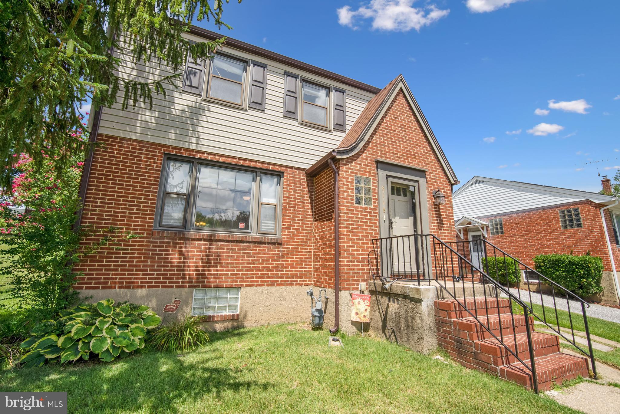 8118 Woodhaven Road Baltimore, MD 21237 - Photo 2 of 25