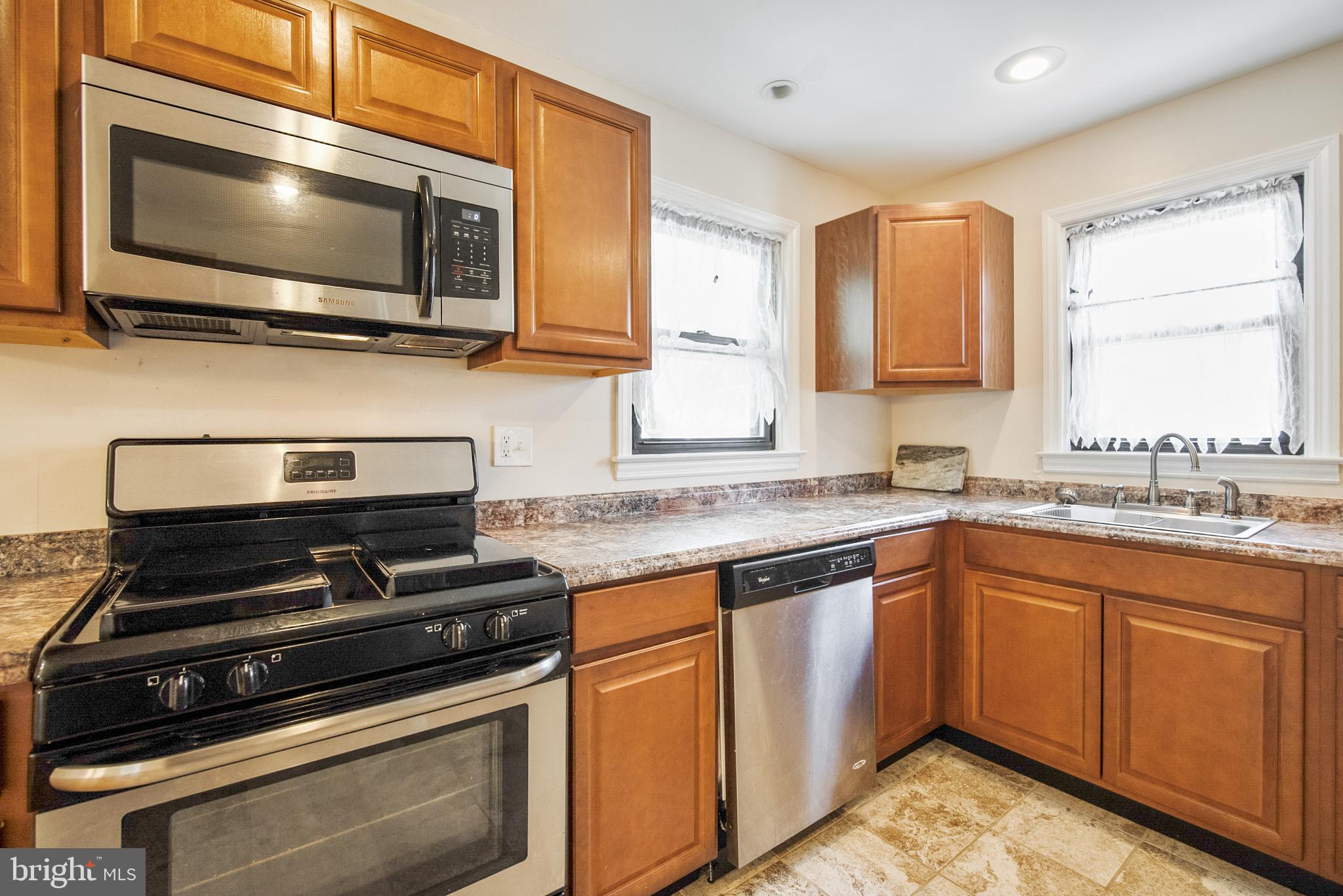 8118 Woodhaven Road Baltimore, MD 21237 - Photo 12 of 25