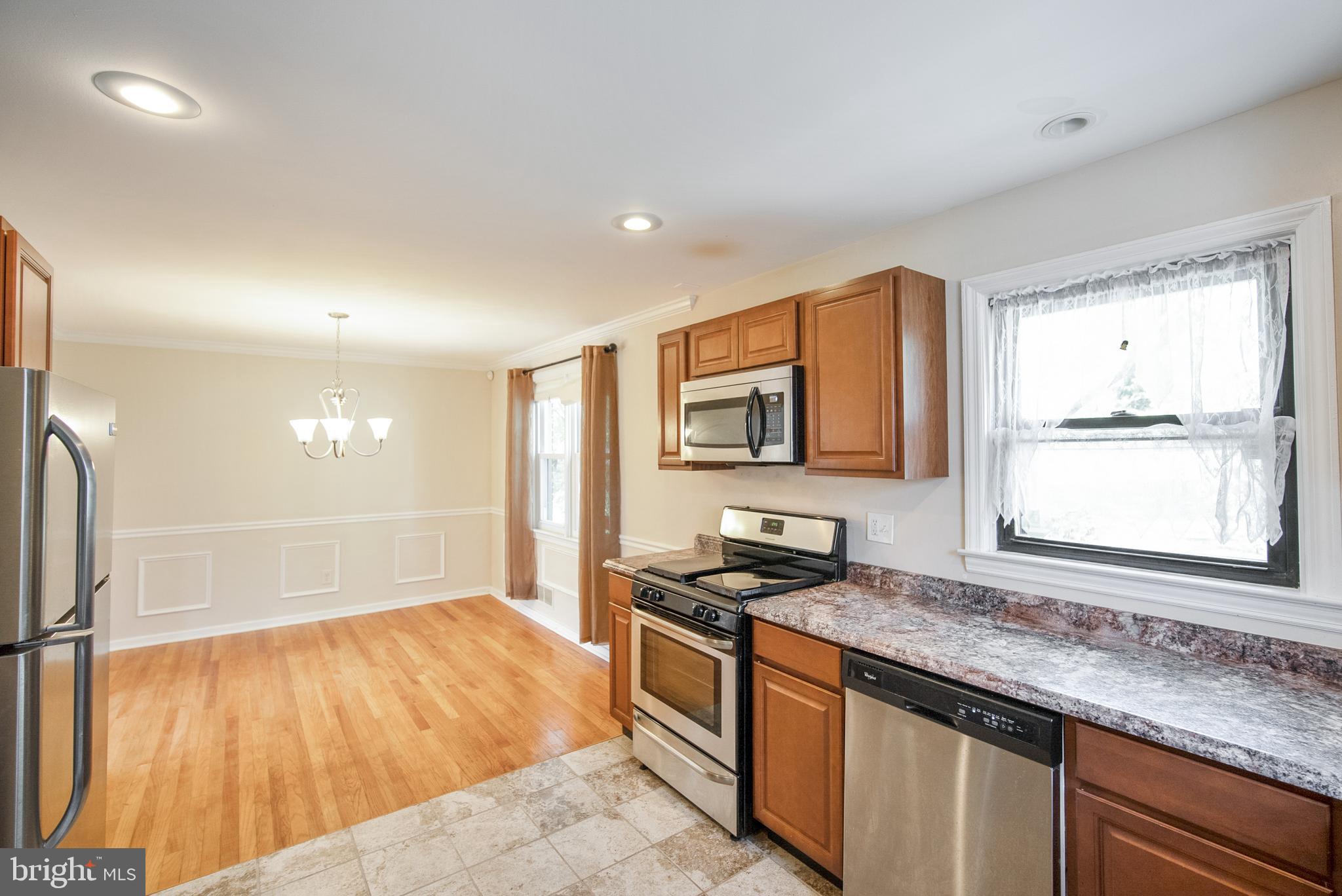 8118 Woodhaven Road Baltimore, MD 21237 - Photo 13 of 25