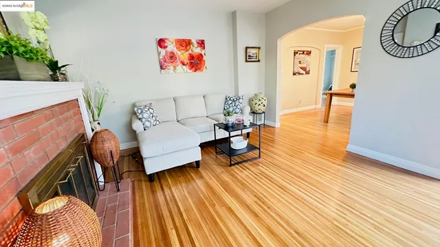 $1,338,000 | 840 Key Rte Boulevard, Albany, CA 94706