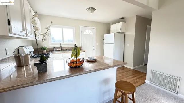 $1,338,000 | 840 Key Rte Boulevard, Albany, CA 94706