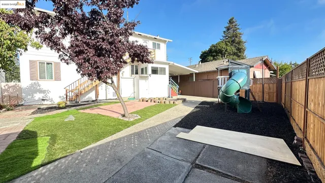 $1,338,000 | 840 Key Rte Boulevard, Albany, CA 94706