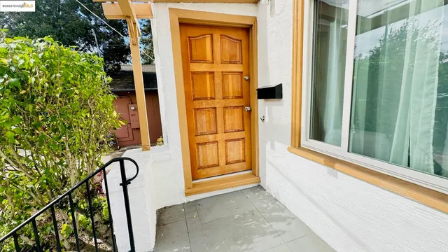 $1,338,000 | 840 Key Rte Boulevard, Albany, CA 94706