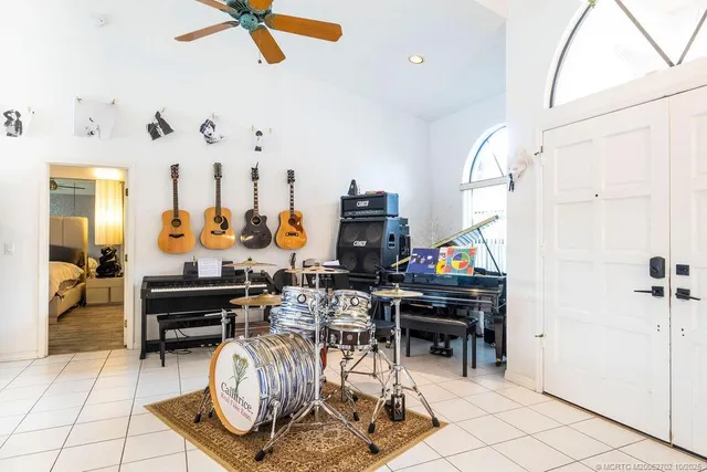 a living room filled with furniture