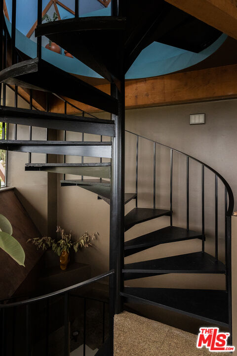 2538 Sundown Drive Los Angeles, CA 90065 - Photo 16 of 27 a view of entryway