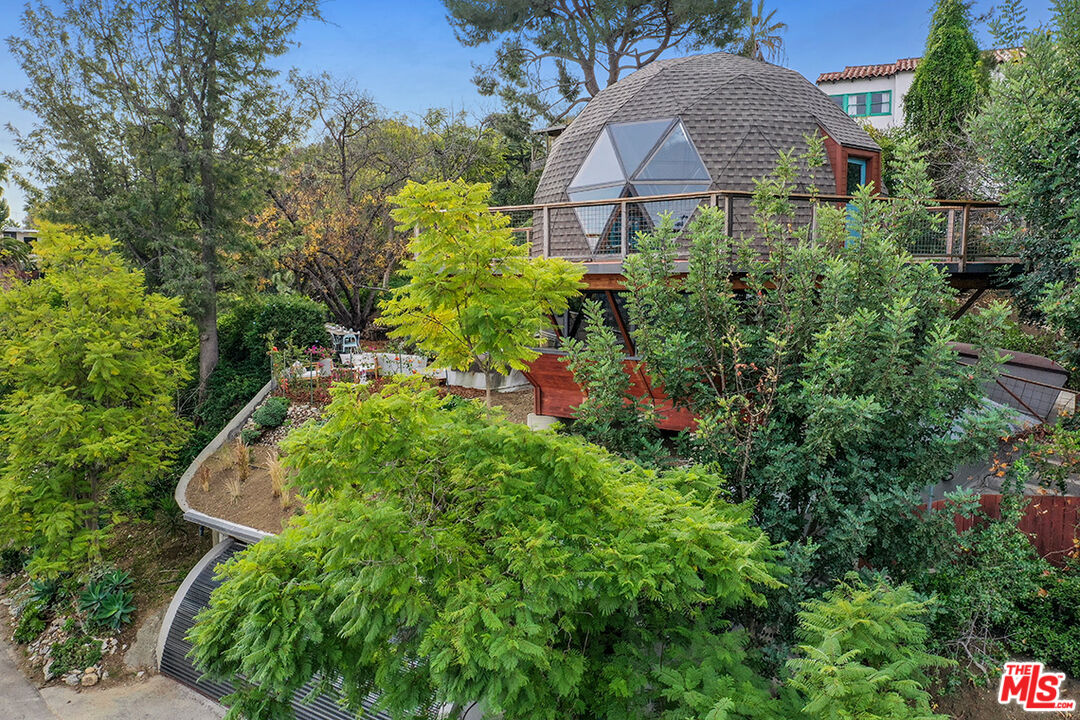 2538 Sundown Drive Los Angeles, CA 90065 - Photo 24 of 27 an aerial view of a house