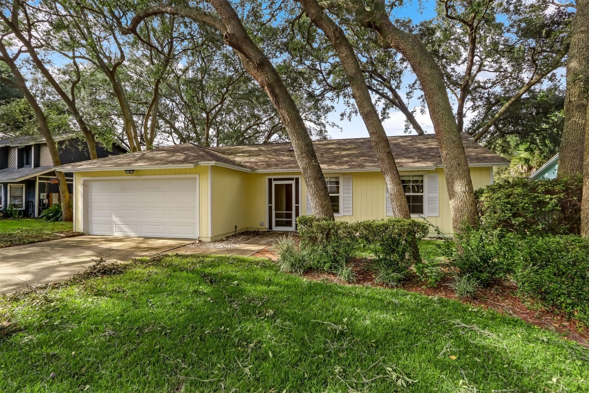 1561 Inverness Road Fernandina Beach, FL 32034 - Photo 2 of 35 Gallery Image 2