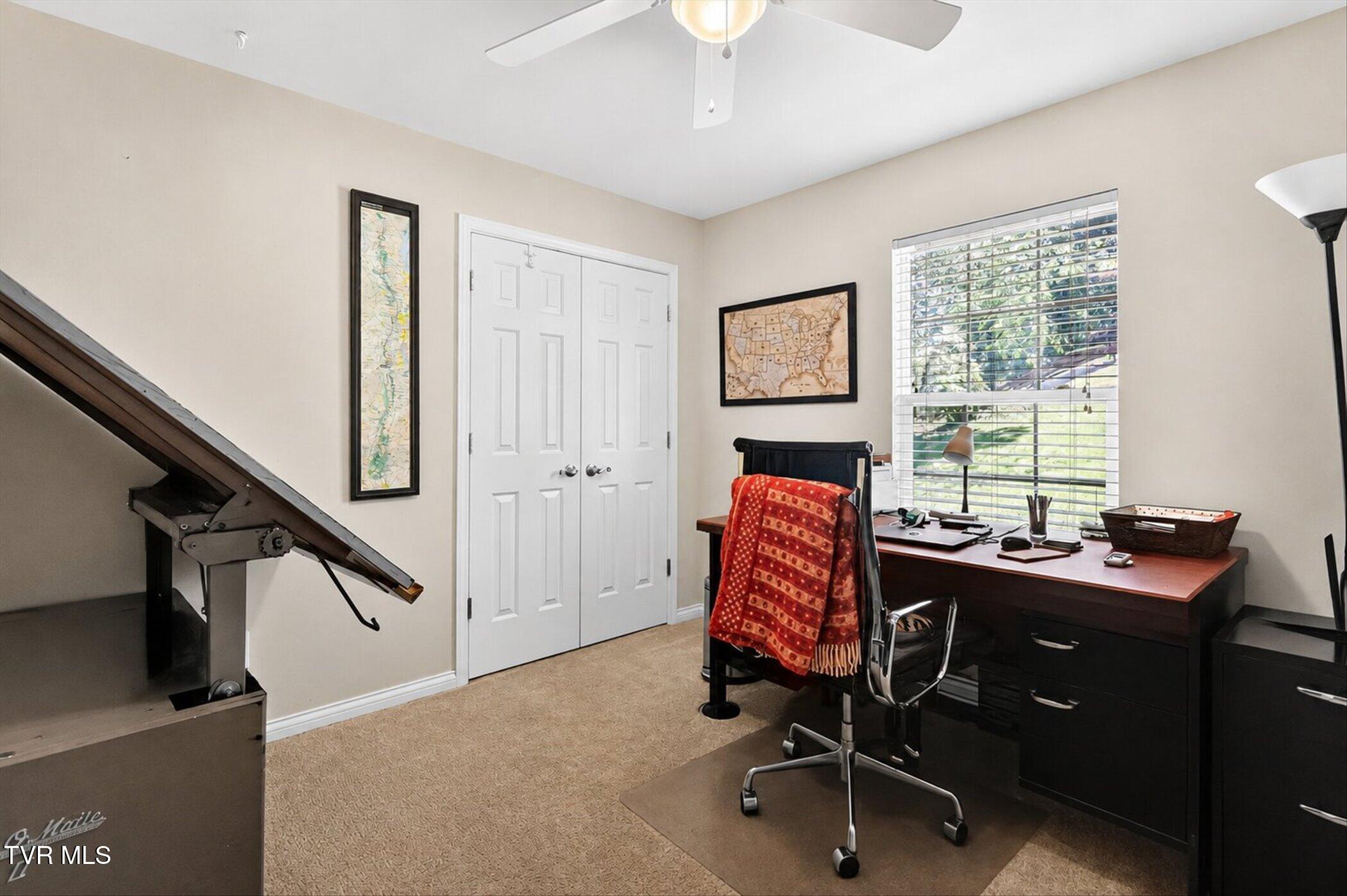 312 Mockingbird Road Bristol, TN 37620 - Photo 31 of 44 05-312-Mockingbird-Rd-Bristol-WindowStil