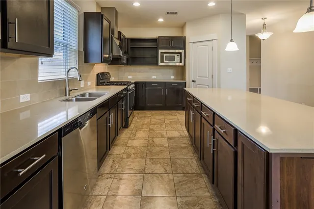 $3,145 | 825 Clear Stream Crossing, Austin, TX 78753