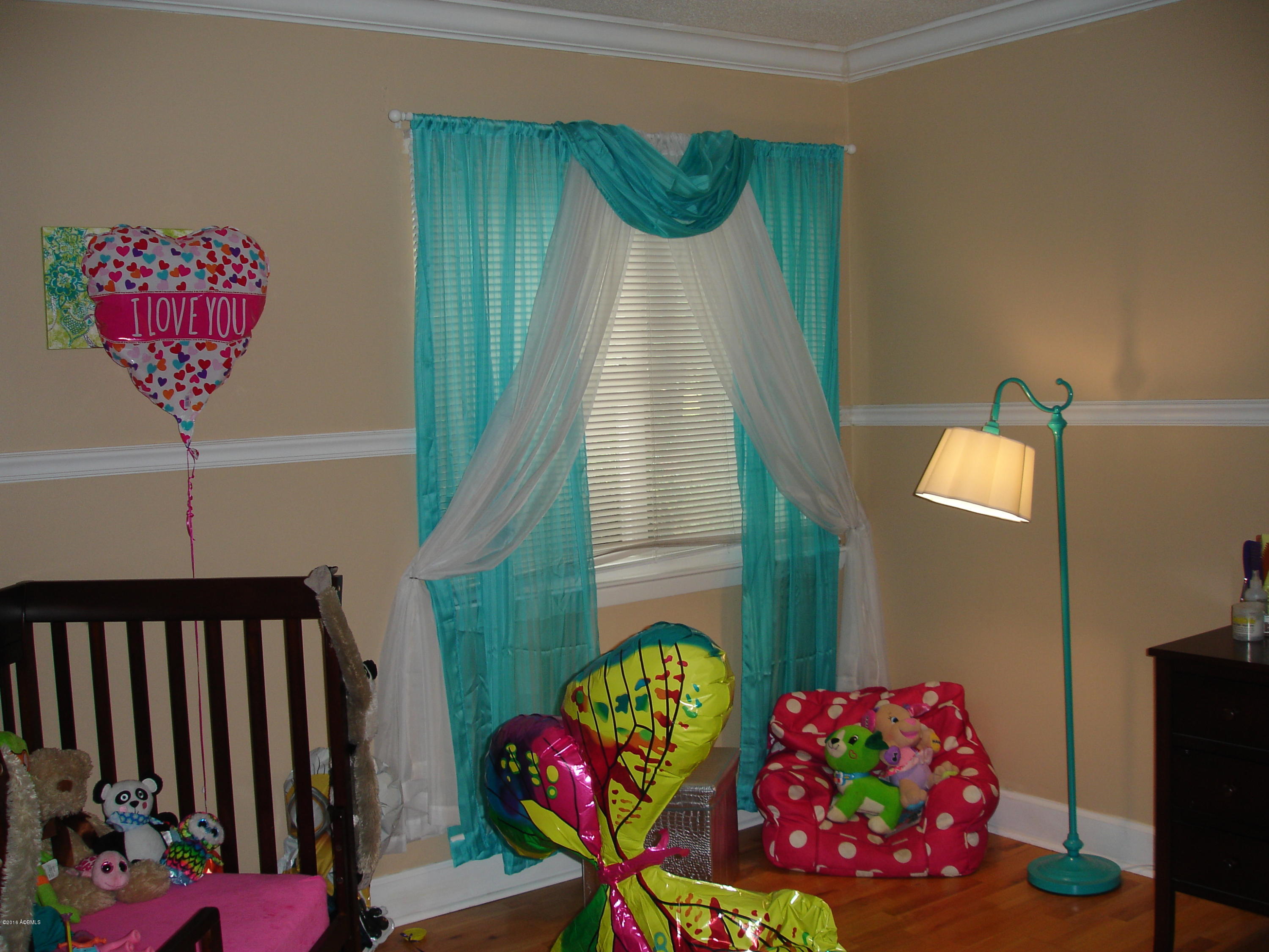 679 Sams Point Road Beaufort, SC 29907 - Photo 15 of 22 011