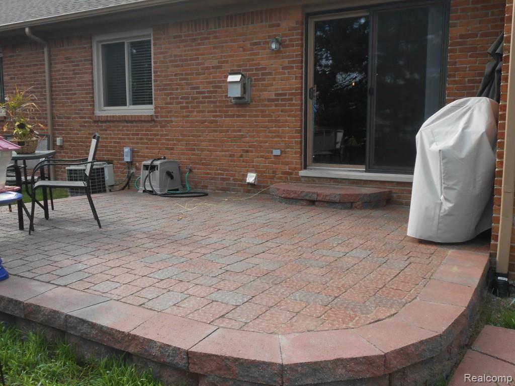 16710 Country Ridge Lane Macomb, MI 48044 - Photo 23 of 24 DSCN0758.jpg