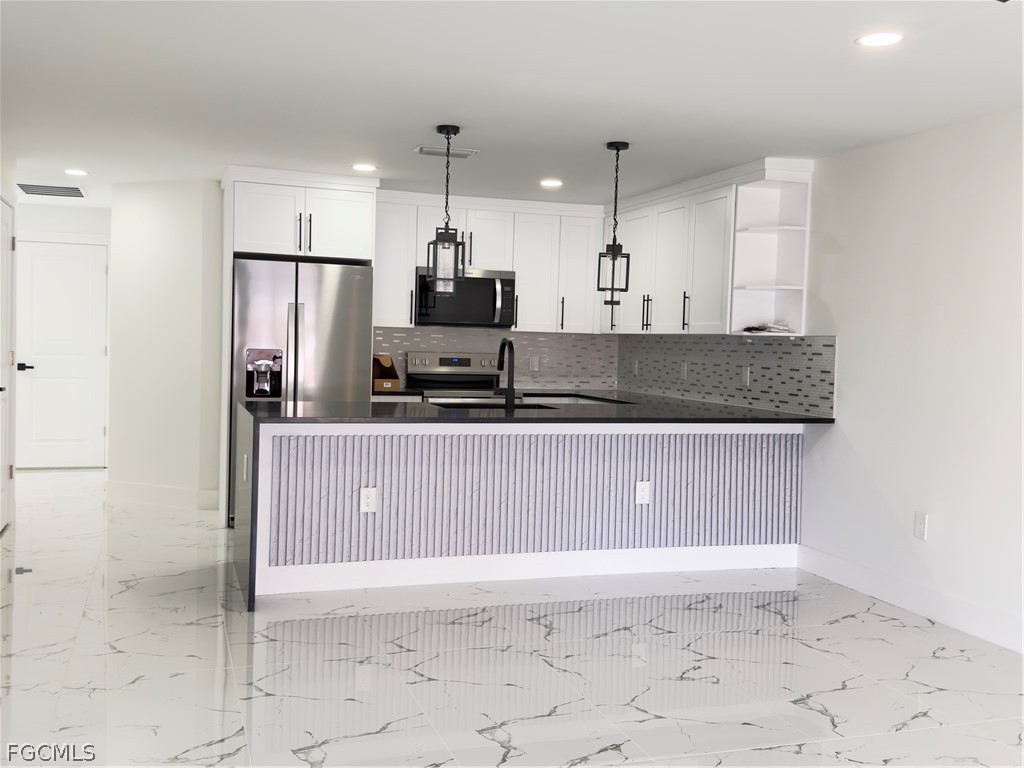 945 Homestead Road South Lehigh Acres, FL 33974 - Photo 14 of 47