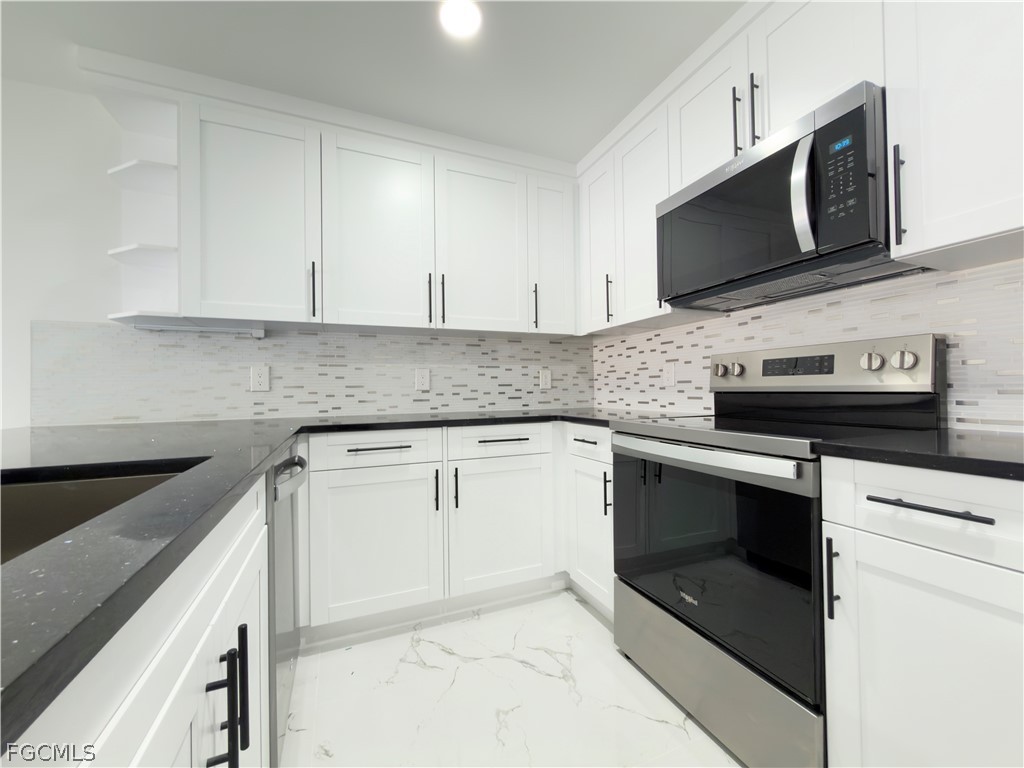 945 Homestead Road South Lehigh Acres, FL 33974 - Photo 33 of 47