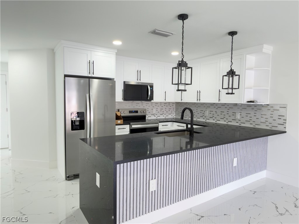 945 Homestead Road South Lehigh Acres, FL 33974 - Photo 9 of 47