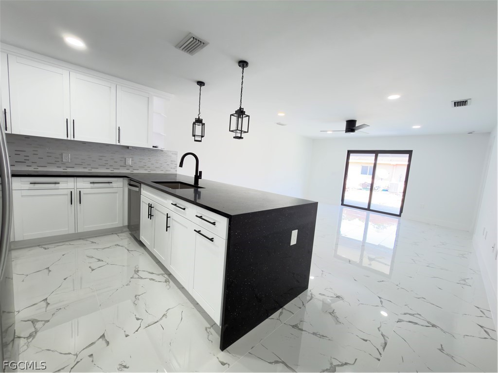 945 Homestead Road South Lehigh Acres, FL 33974 - Photo 10 of 47