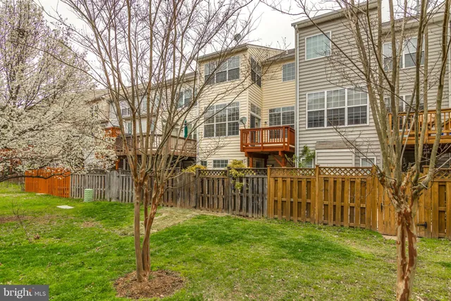 $759,000 | 6139 Cinnamon Court, Alexandria, VA 22310