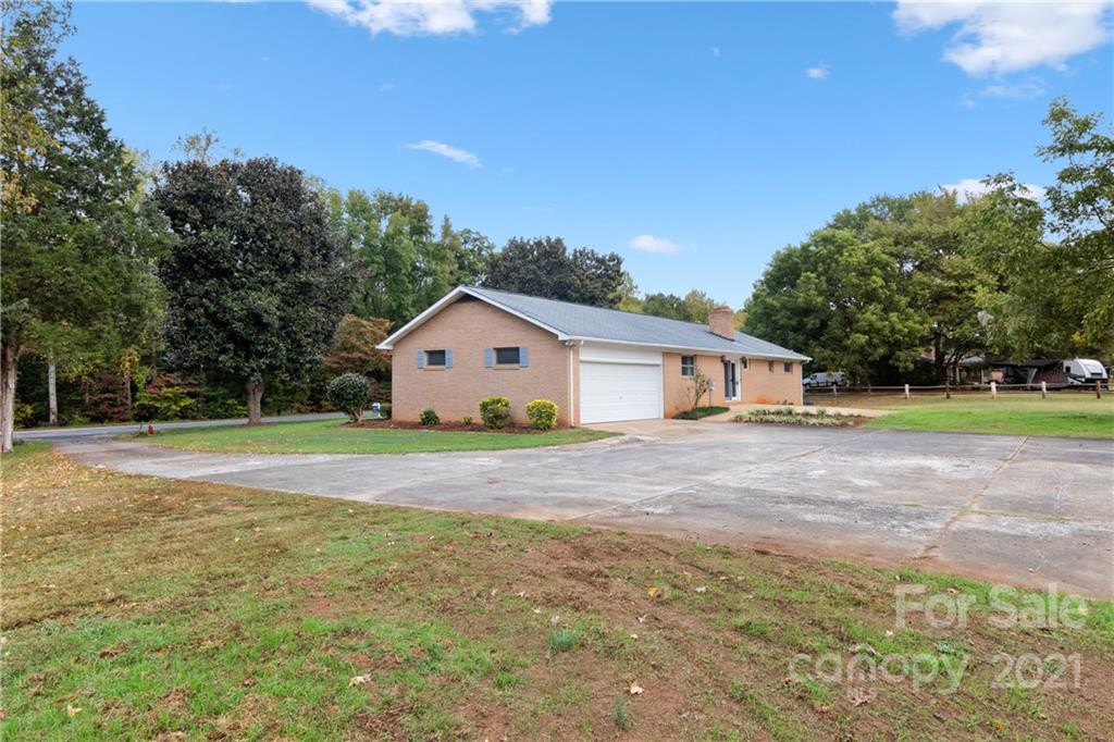 431 Gold Hill Road, Unit 58 & 59 Fort Mill, SC 29715 - Photo 3 of 30 Gallery Image 3