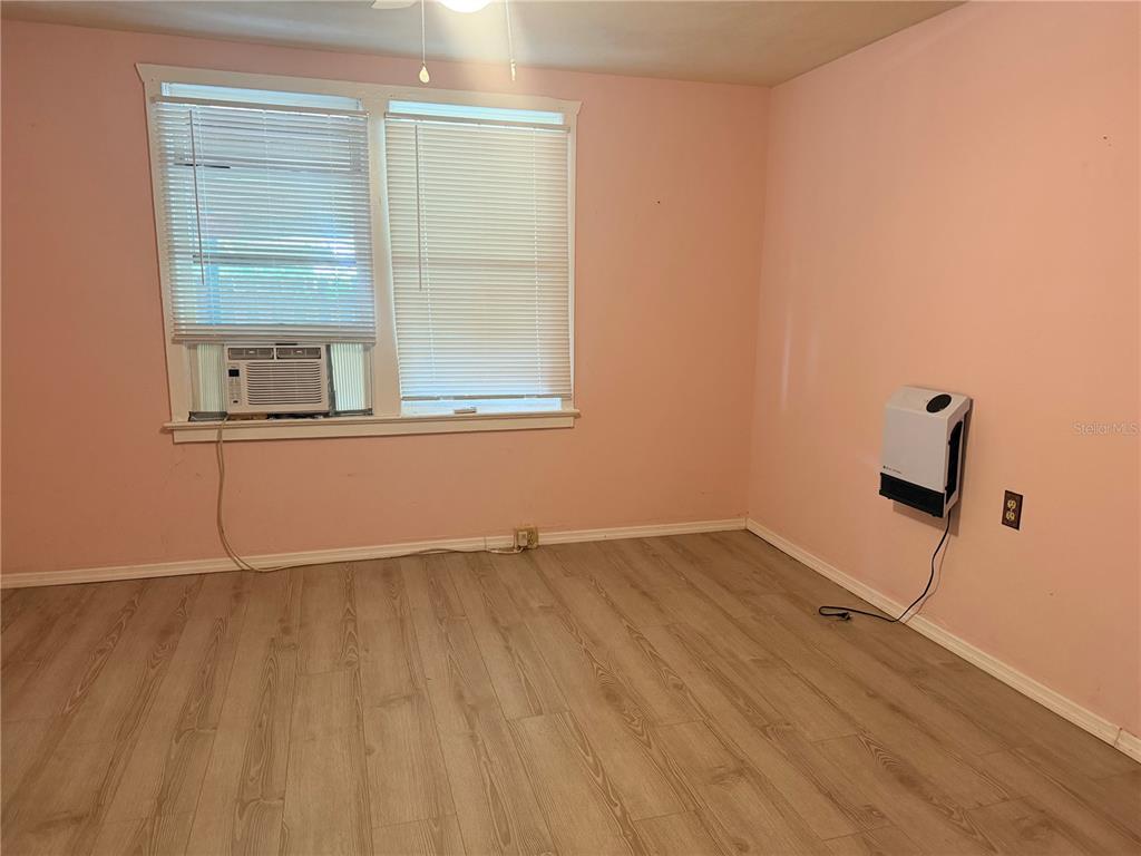 2178 7th Street Sarasota, FL 34237 - Photo 6 of 20