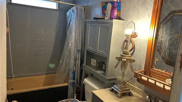 a bathroom with a bathtub