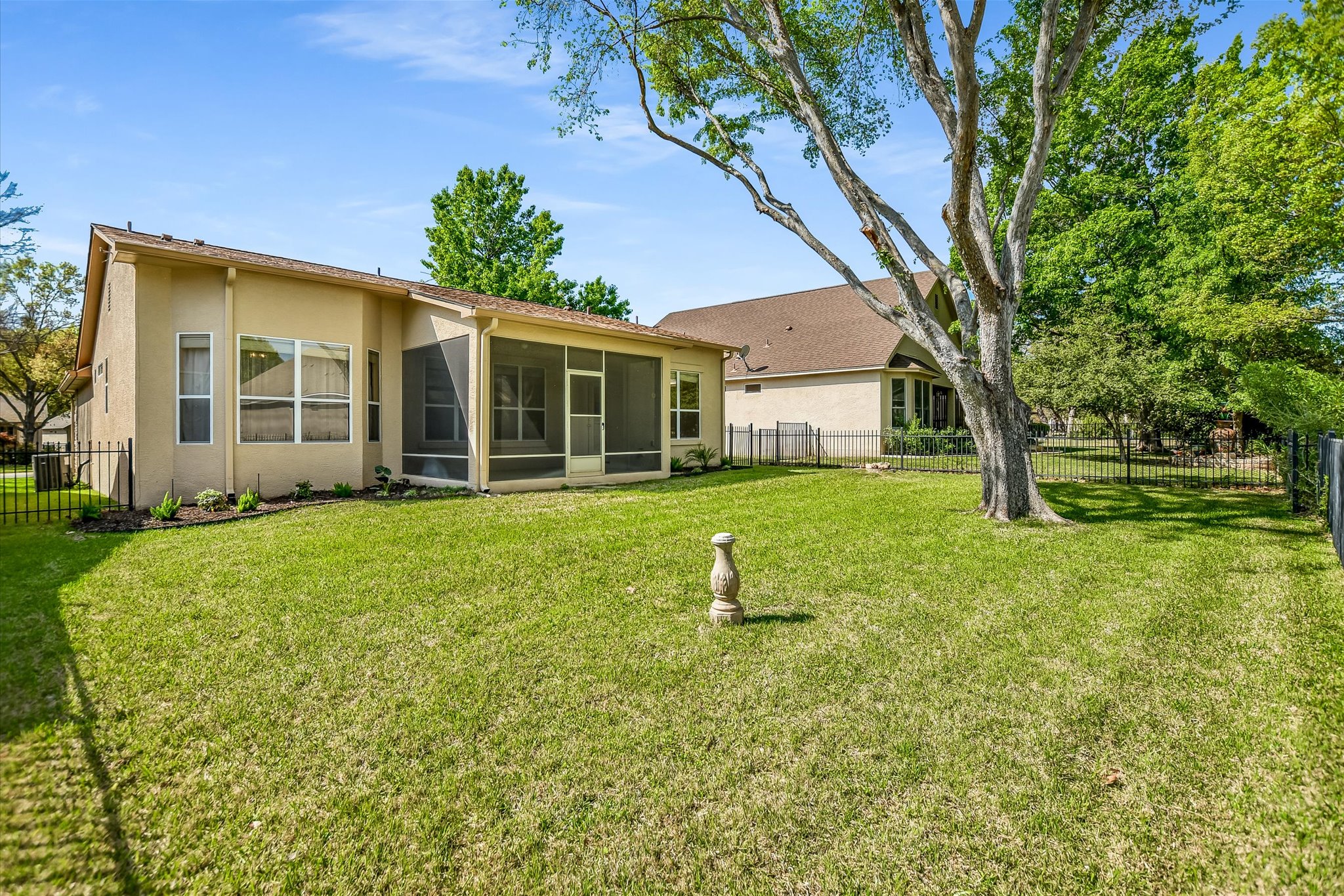 112 Bluebell Drive Georgetown, TX 78633 - Photo 4 of 23 front view of a house with a yard
