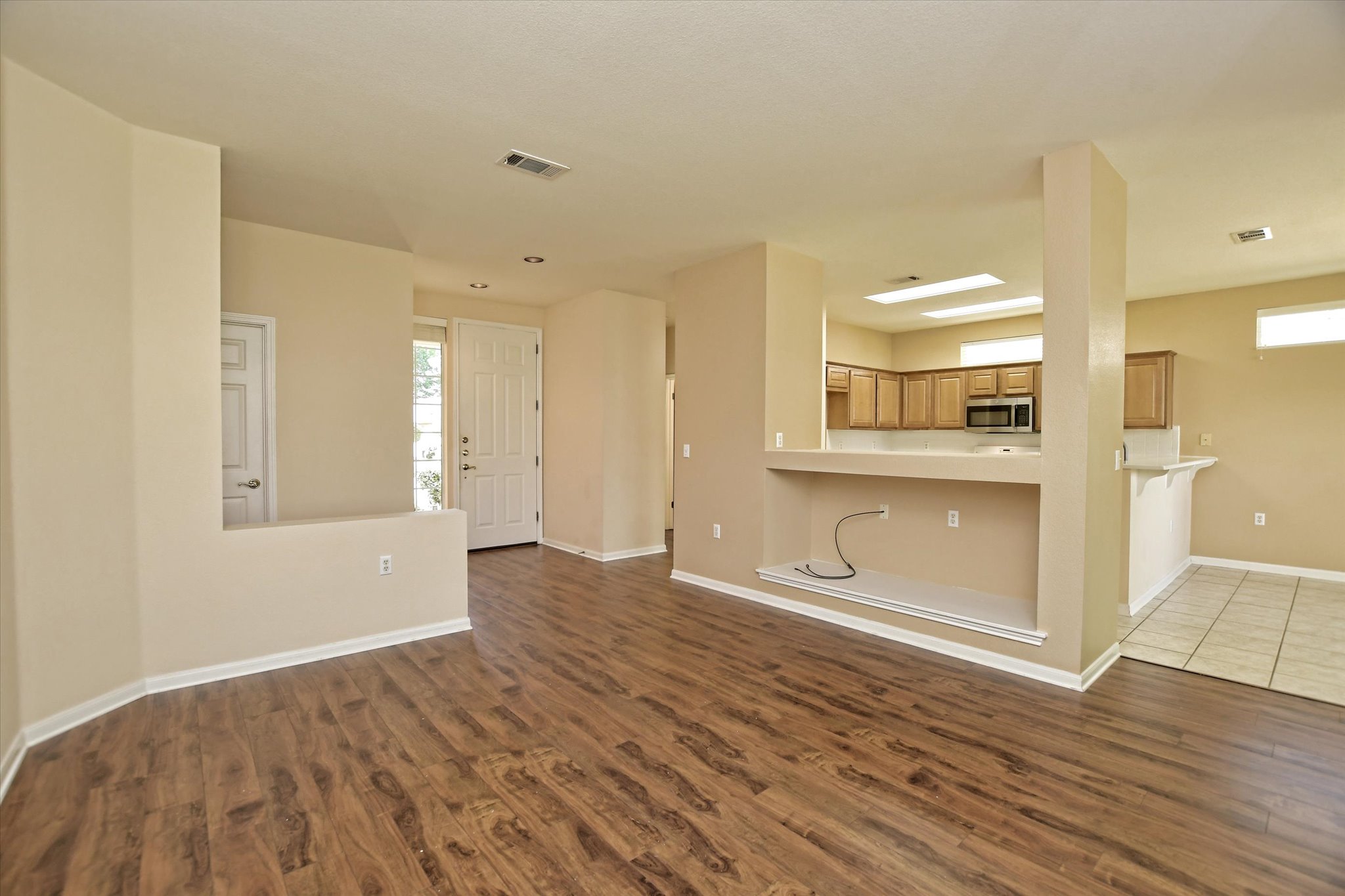 112 Bluebell Drive Georgetown, TX 78633 - Photo 7 of 23