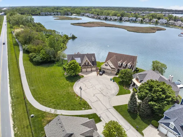 an aerial view of a house having outdoor space