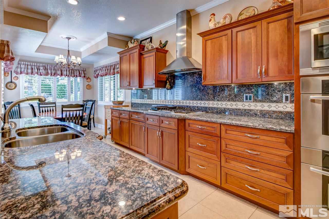 7220 Hurst Park Road Reno, NV 89502 - Photo 7 of 25 Photo 7