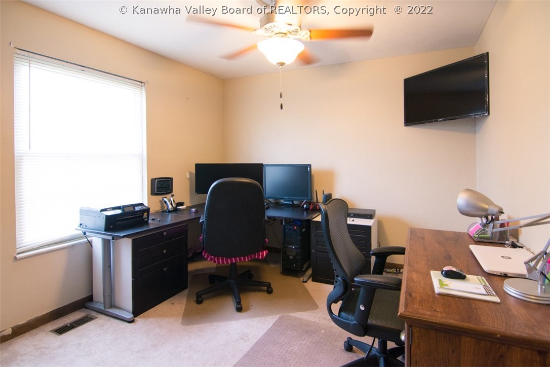5381 Big Tyler Road, Unit 204 Charleston, WV 25313 - Photo 8 of 13 Gallery Image 8
