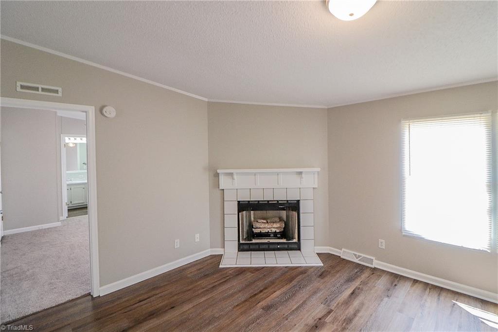 1023 Hunter Trail Road Pinnacle, NC 27043 - Photo 5 of 15