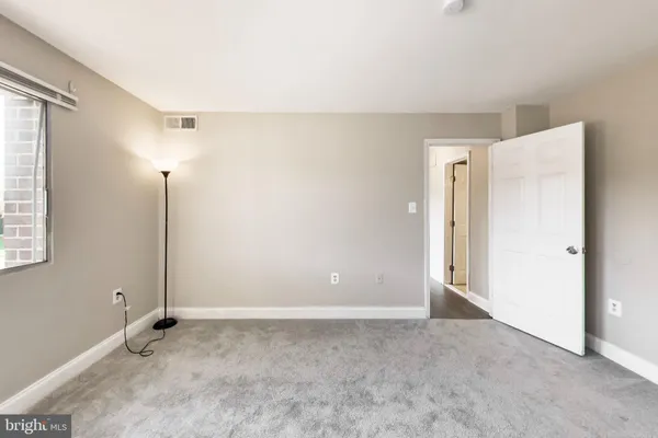 $218,900 | 12705 Dara Drive, Unit T1, Woodbridge, VA 22192