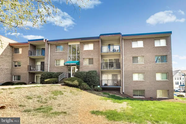 $218,900 | 12705 Dara Drive, Unit T1, Woodbridge, VA 22192