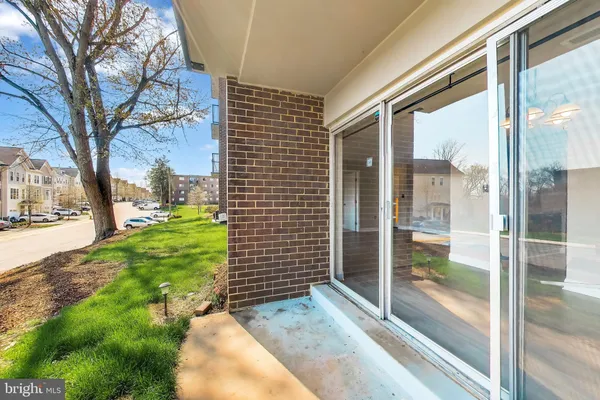 $218,900 | 12705 Dara Drive, Unit T1, Woodbridge, VA 22192