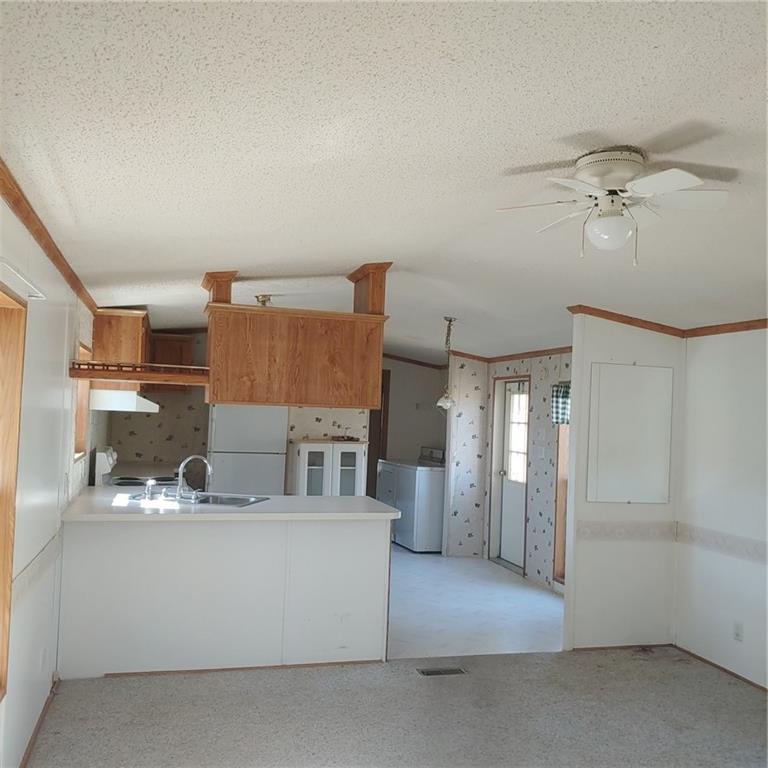 231 Ole Rocking Chair Way Cloverdale, IN 46120 - Photo 3 of 11 Gallery Image 3