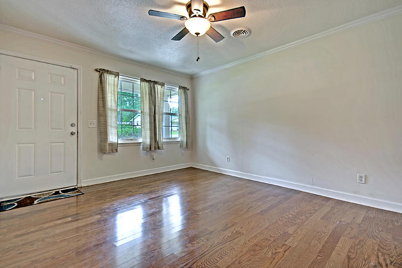 1205 State Rd S-8-806 Moncks Corner, SC 29461 - Photo 5 of 28 FAMILY ROOM