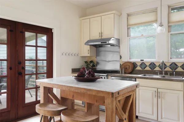 $1,650,000 | 1917 Miles Avenue, Austin, TX 78745