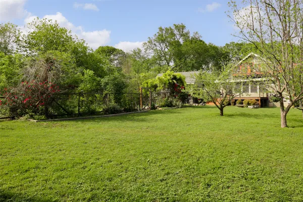 $1,650,000 | 1917 Miles Avenue, Austin, TX 78745