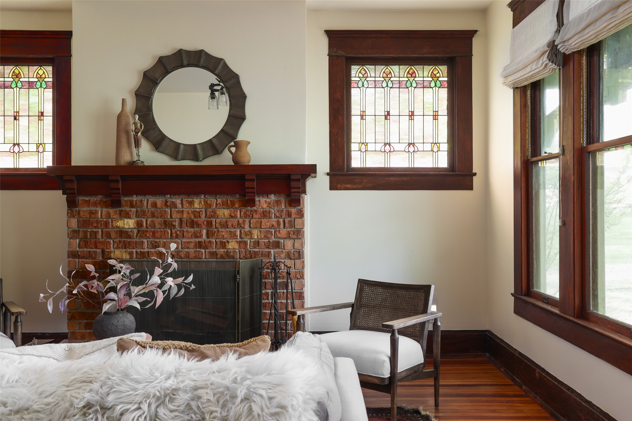 1917 Miles Avenue Austin, TX 78745 - Photo 4 of 39 a view of a livingroom with furniture and window