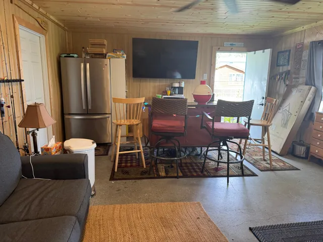 $325,000 | 14821 Maple Inn Road Southeast, Mentor, MN 56736