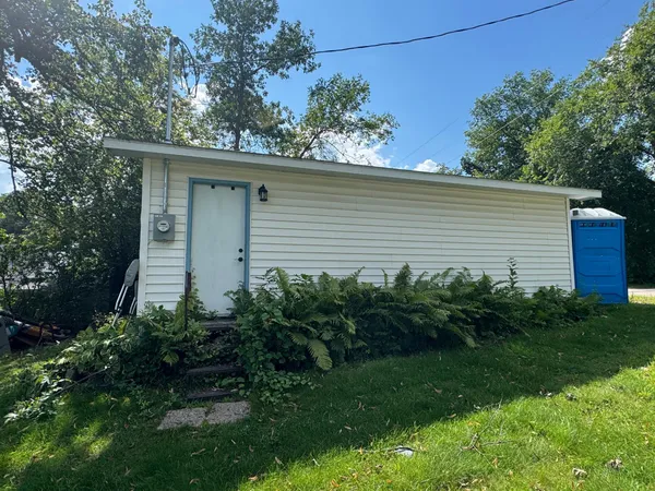 $325,000 | 14821 Maple Inn Road Southeast, Mentor, MN 56736