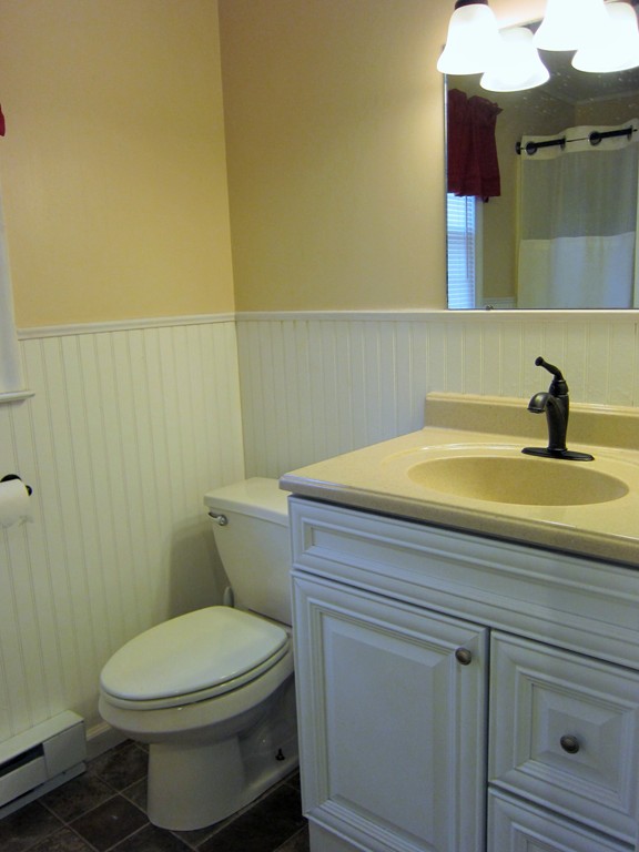16 Edgewater Road Agawam, MA 01001 - Photo 21 of 26 Gallery Image 21
