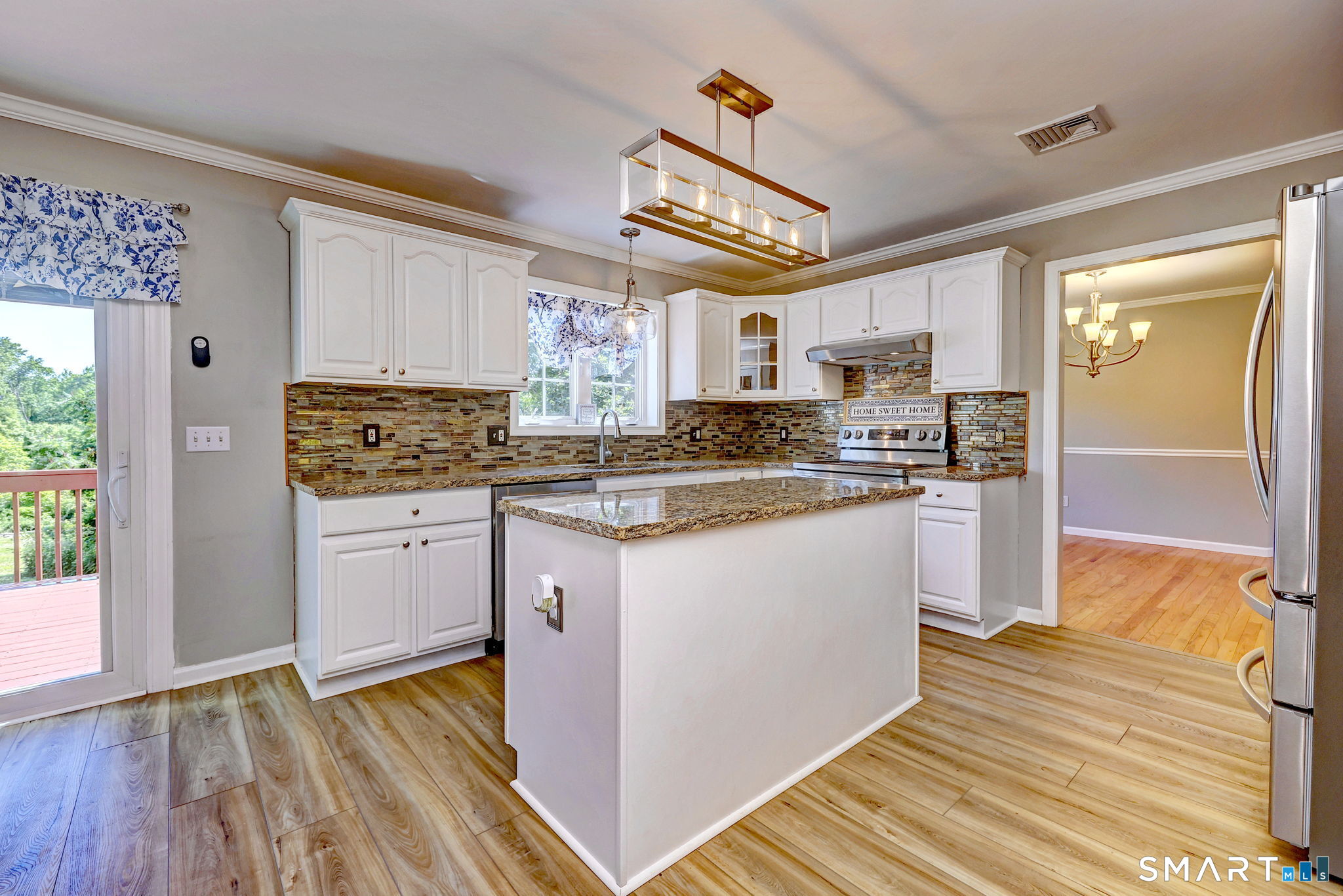74 Quaker Farms Road Oxford, CT 06478 - Photo 5 of 40